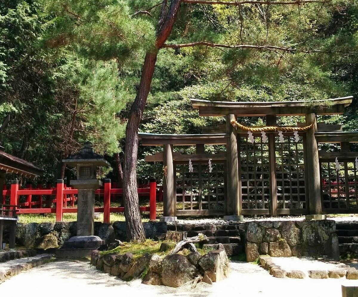 ⛩️ 히바라 신사 이미지 1